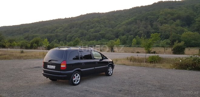 Opel Zafira 1999, 320,000 km - 1.8 l - Qusar