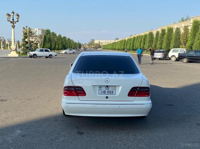 Mercedes E 320 2001, 206,000 km - 3.2 л - Gəncə