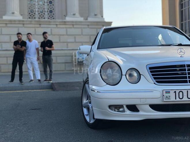 Mercedes E 320 2001, 206,000 km - 3.2 л - Gəncə