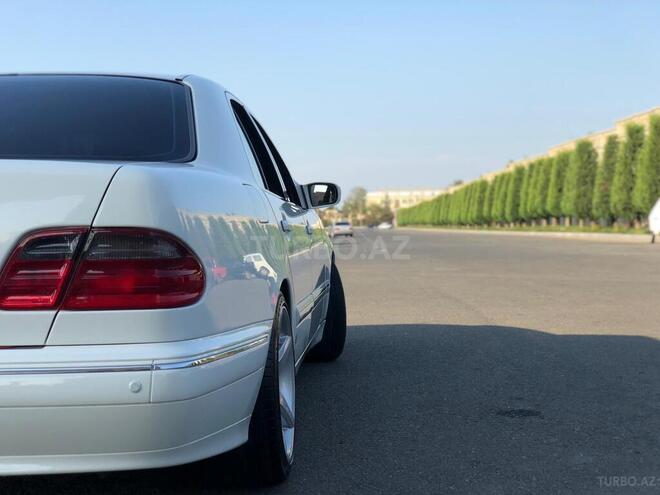 Mercedes E 320 2001, 206,000 km - 3.2 л - Gəncə