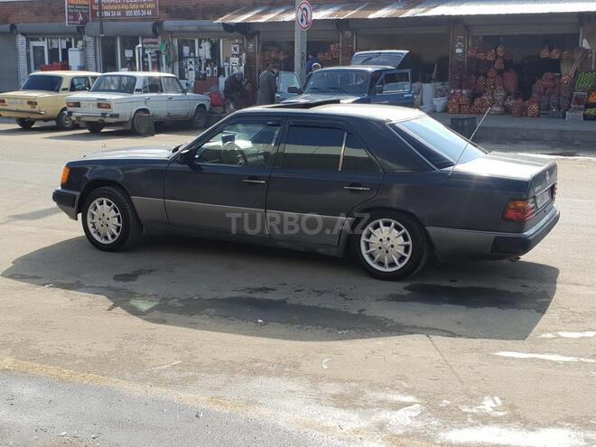 Mercedes E 250 1993, 100,000 km - 2.5 l - Lənkəran