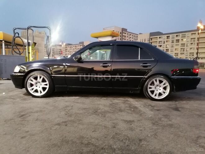 Mercedes C 230 1997, 380,000 km - 2.3 l - Sumqayıt