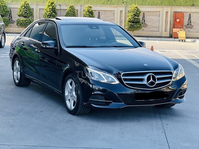 Mercedes E 220 2015, 211,542 km - 2.2 l - Bakı