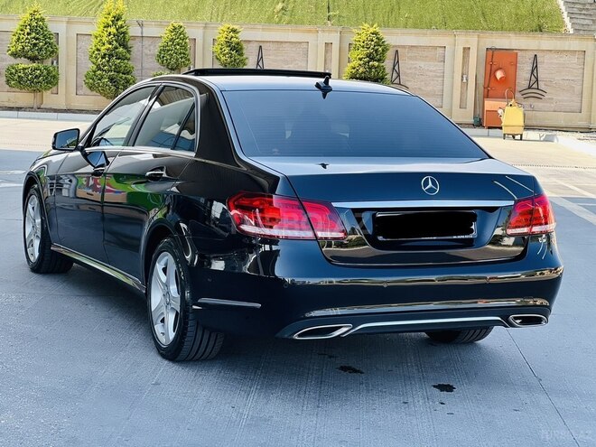 Mercedes E 220 2015, 211,542 km - 2.2 l - Bakı