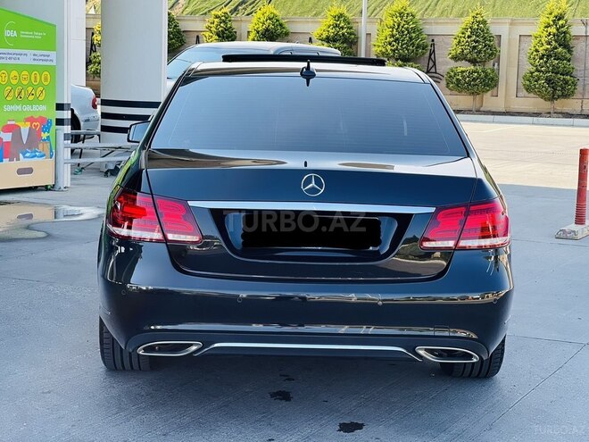 Mercedes E 220 2015, 211,542 km - 2.2 l - Bakı