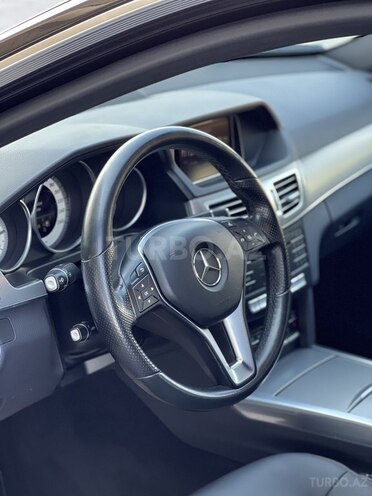 Mercedes E 220 2015, 211,542 km - 2.2 l - Bakı