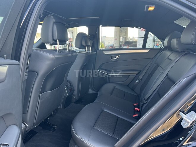 Mercedes E 220 2015, 211,542 km - 2.2 l - Bakı