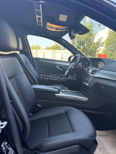 Mercedes E 220 2015, 211,542 km - 2.2 l - Bakı