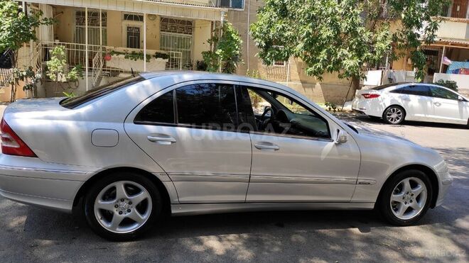 Mercedes C 200 2001, 245,000 km - 2.0 l - Bakı