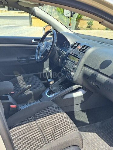 Volkswagen Jetta 2009, 118,000 km - 1.6 l - Bakı
