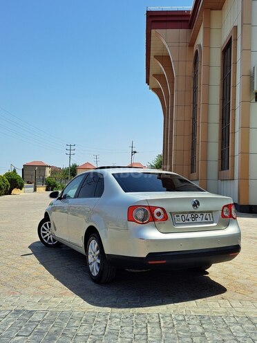 Volkswagen Jetta 2009, 118,000 km - 1.6 l - Bakı