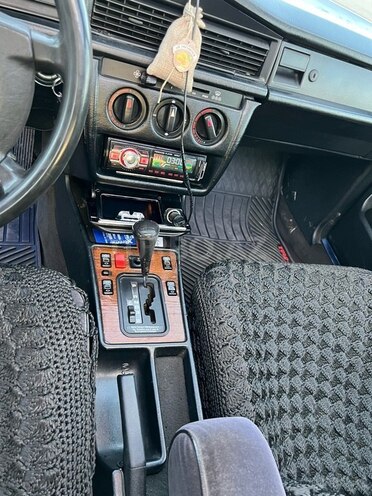 Mercedes 190 1990, 425,800 km - 1.8 l - Bakı