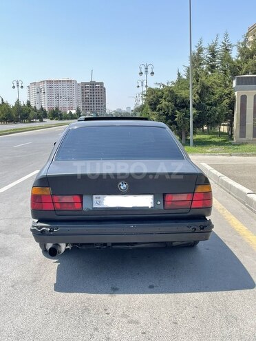 BMW 520 1991, 236,000 km - 2.0 l - Bakı