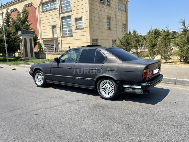 BMW 520 1991, 236,000 km - 2.0 l - Bakı