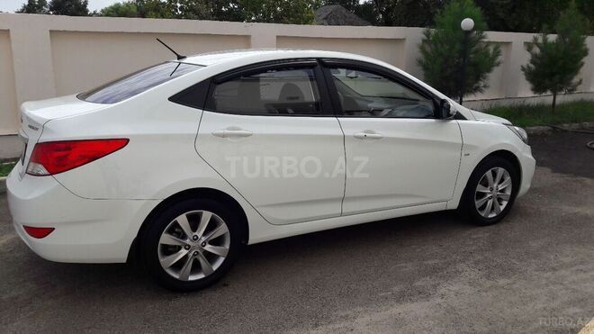 Hyundai Accent 2012, 176,000 km - 1.6 l - Masallı
