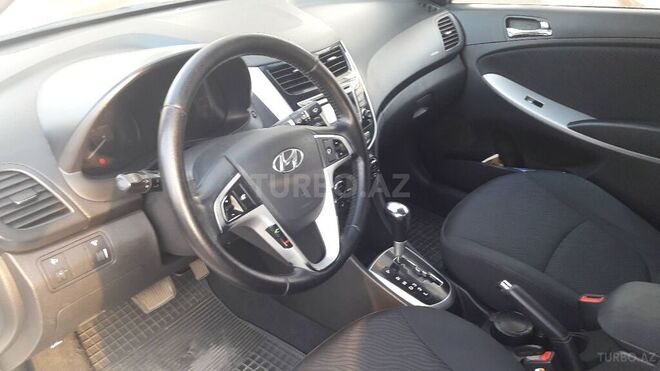 Hyundai Accent 2012, 176,000 km - 1.6 l - Masallı