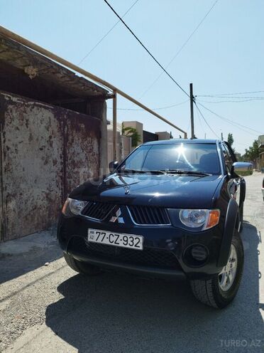 Mitsubishi L200 2008, 318,600 km - 2.5 l - Bakı