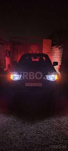 Mitsubishi L200 2008, 318,600 km - 2.5 l - Bakı
