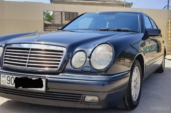 Mercedes E 240 1998, 406,000 km - 2.4 l - Qusar