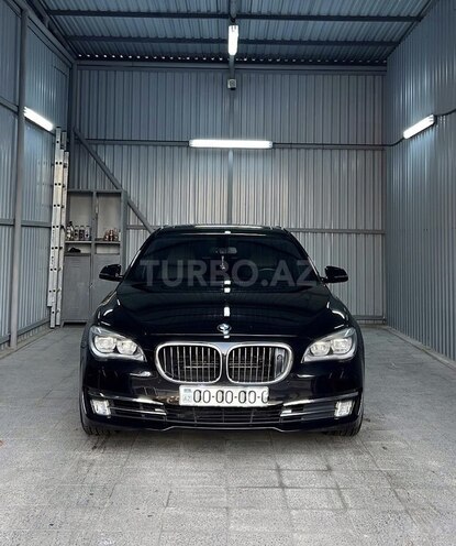 BMW 750 2012, 176,000 km - 4.4 л - Bakı