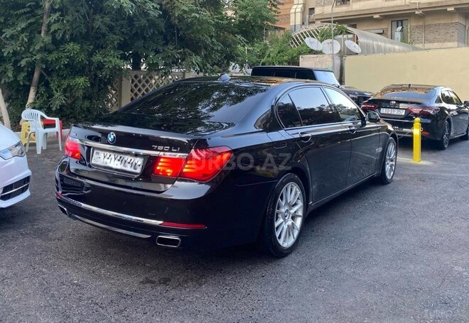BMW 750 2012, 176,000 km - 4.4 л - Bakı