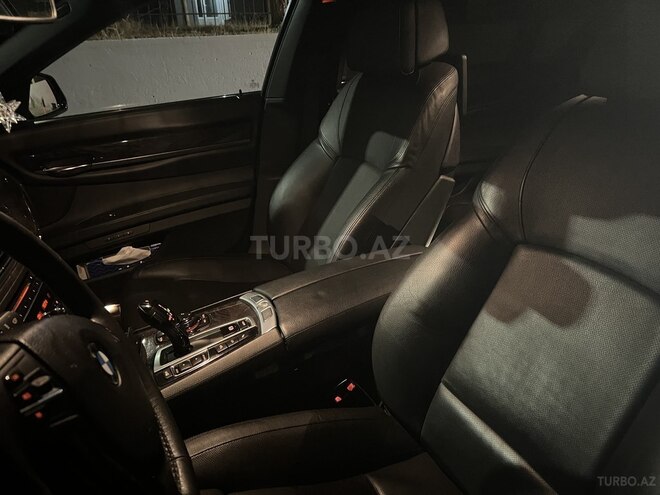 BMW 750 2012, 176,000 km - 4.4 л - Bakı