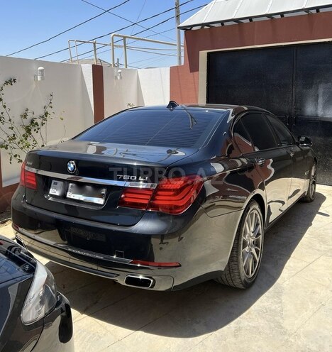 BMW 750 2012, 176,000 km - 4.4 л - Bakı