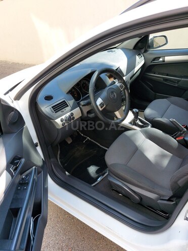 Opel Astra 2008, 362,000 km - 1.4 л - Bakı