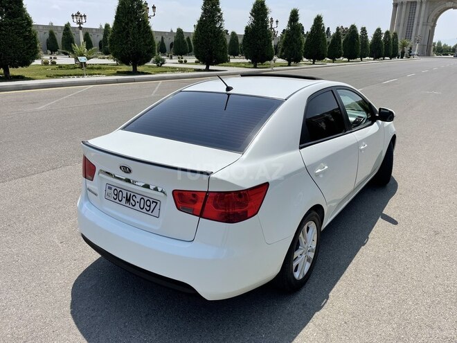 Kia Cerato 2011, 135,800 km - 1.6 l - Gəncə