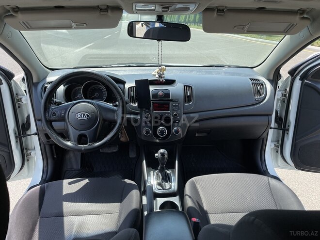 Kia Cerato 2011, 135,800 km - 1.6 l - Gəncə
