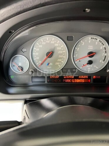 BMW 525 2001, 180,000 km - 2.5 l - Bakı