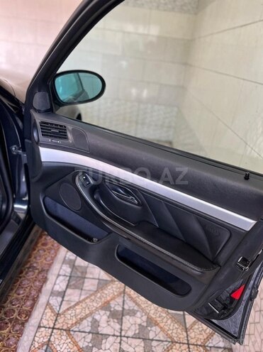 BMW 525 2001, 180,000 km - 2.5 l - Bakı