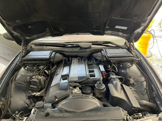 BMW 525 2001, 180,000 km - 2.5 l - Bakı