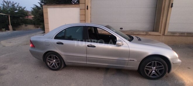 Mercedes C 200 2000, 360,000 km - 2.0 л - Bakı