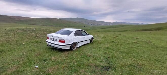 BMW 320 1995, 227,121 km - 2.0 l - Bakı