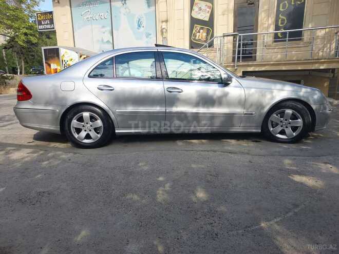 Mercedes E 220 2006, 260,000 km - 2.7 l - Bakı