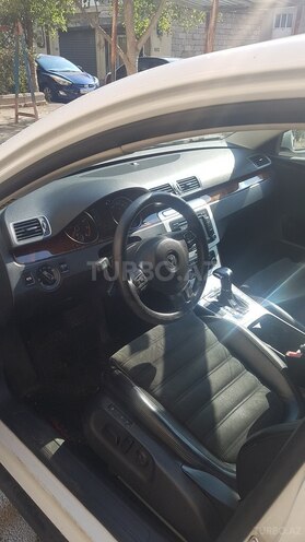 Volkswagen Passat 2010, 165,000 km - 1.8 л - Bakı
