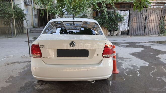 Volkswagen Polo 2012, 160,000 km - 1.6 l - Bakı