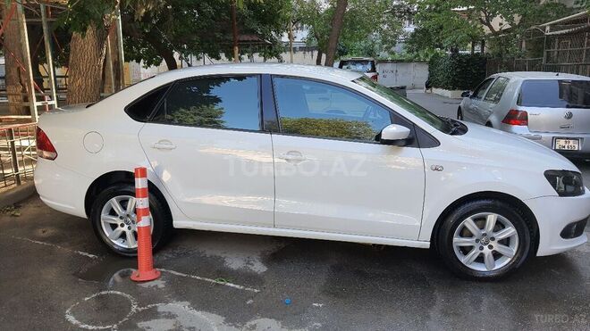 Volkswagen Polo 2012, 160,000 km - 1.6 l - Bakı