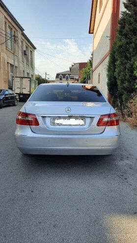 Mercedes E 220 2009, 265,333 km - 2.2 л - Bakı