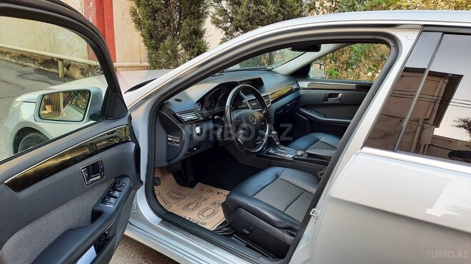 Mercedes E 220 2009, 265,333 km - 2.2 л - Bakı