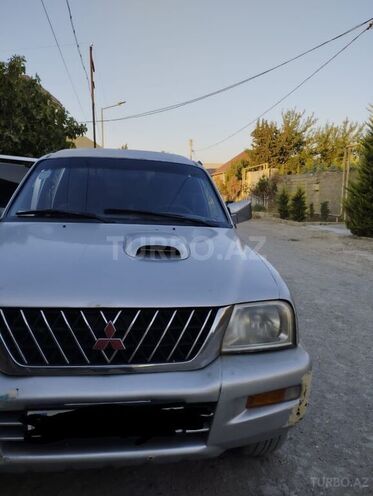 Mitsubishi L200 2003, 390,000 km - 2.5 л - Bakı