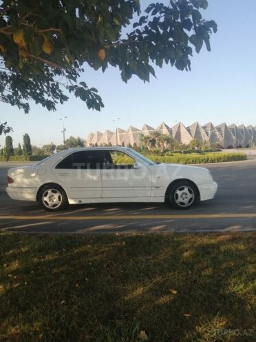 Mercedes E 230 1997, 345,492 km - 2.3 l - Bakı