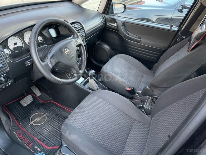 Opel Zafira 2004, 247,000 km - 2.2 l - Sumqayıt