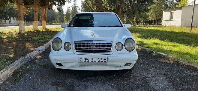 Mercedes E 220 1998, 452,021 km - 2.2 l - Qazax