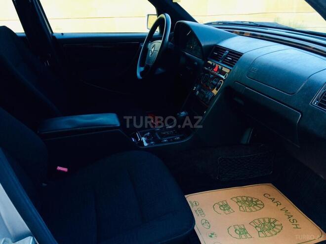 Mercedes C 220 1999, 285,752 km - 2.2 l - Bakı