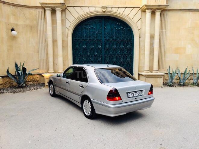 Mercedes C 220 1999, 285,752 km - 2.2 l - Bakı