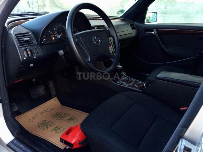Mercedes C 220 1999, 285,752 km - 2.2 l - Bakı