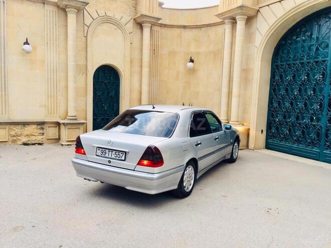 Mercedes C 220 1999, 285,752 km - 2.2 l - Bakı