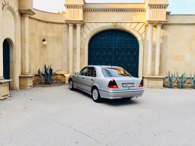 Mercedes C 220 1999, 285,752 km - 2.2 l - Bakı